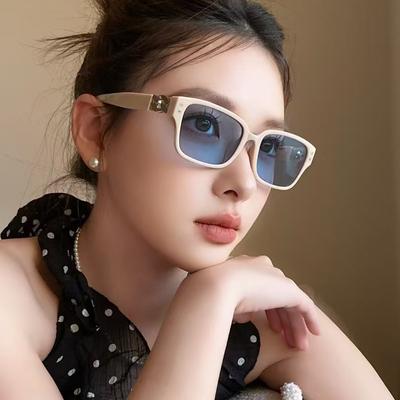 Nuovo Stile Occhiali da Sole Quadrati Donna Protezione UV Moda Europea Americana Occhiali da Sole per Donna Uomo