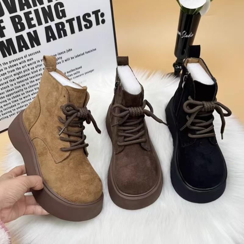 Popular thick-soled Martin boots for women's 2025 winter new small man heightening, velvet, warm, fur and thin short boots