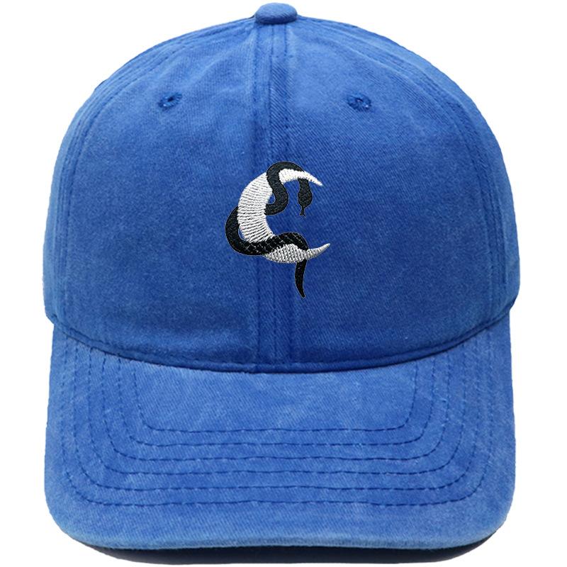 Snake wrap moon embroidery baseball cap washed retro dad hat personality hip hop men's and women's casual hat tide