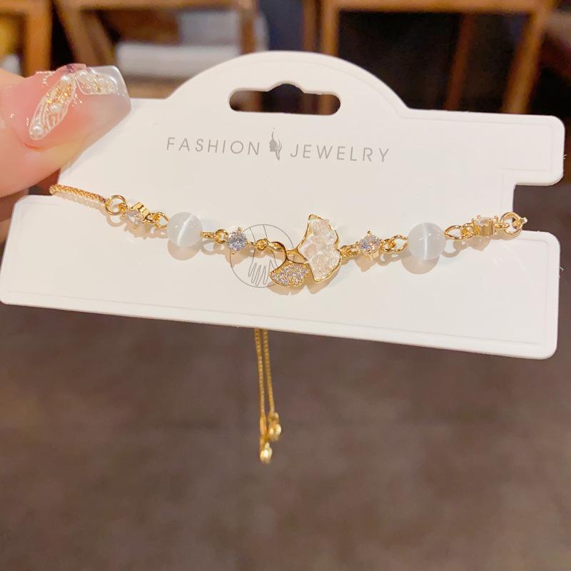 Unique and trendy zircon bracelet - women's light luxury, versatile design