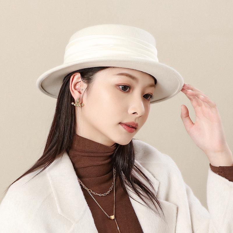 2026 Women's British Retro Wool Felt Hat - Autumn/Winter Flat Top, Brimmed, Casual Design