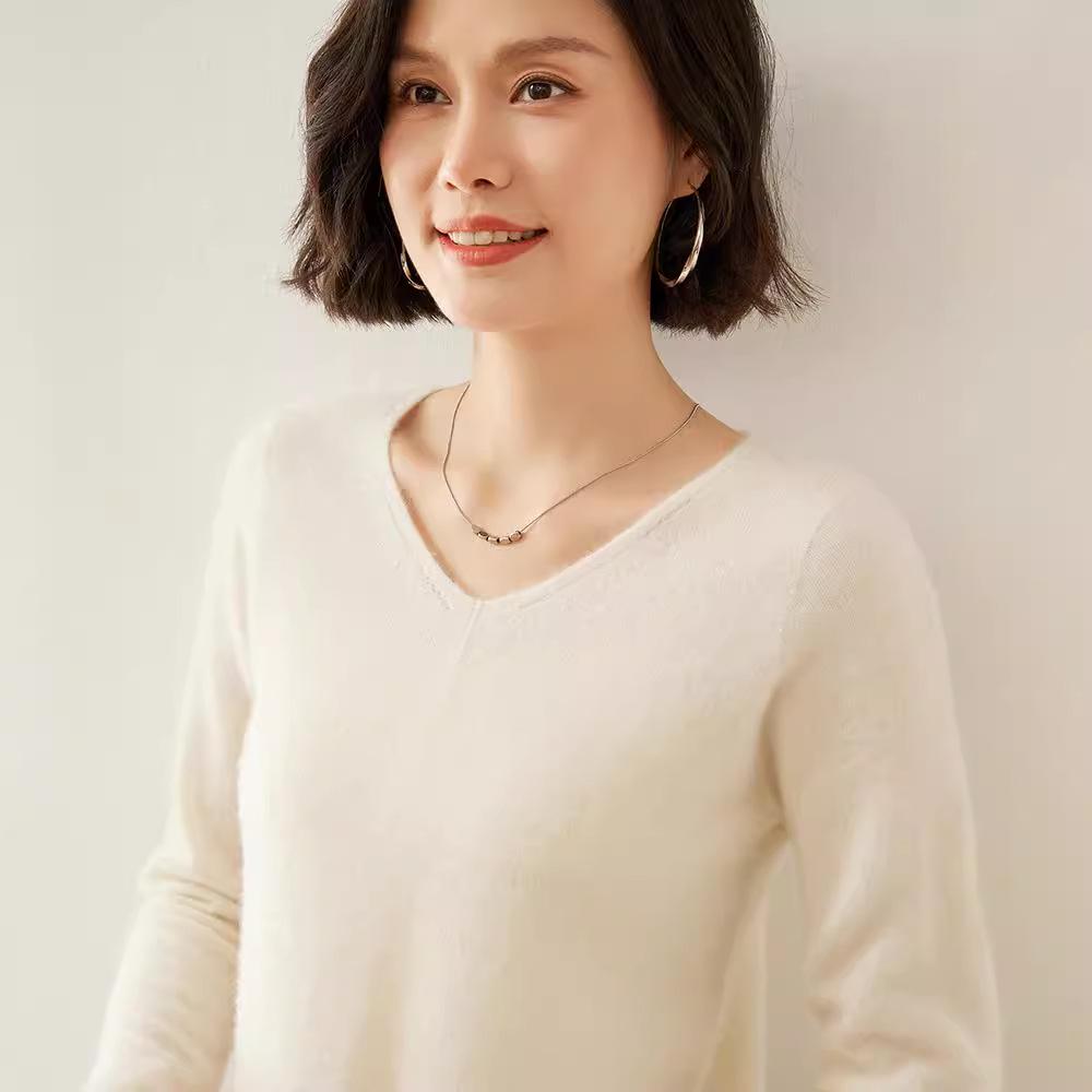 Women's V-Neck Cashmere Sweater - Slim Fit, Hollow Knit Pullover for Autumn/Winter