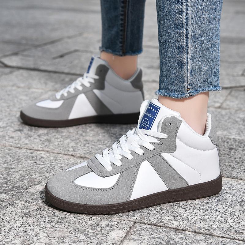 Outdoor Walking Shoes PU Leather Retro Trainers Men Women Elastic Flats Light Running Jogging Sports Shoes Traveling Shoes