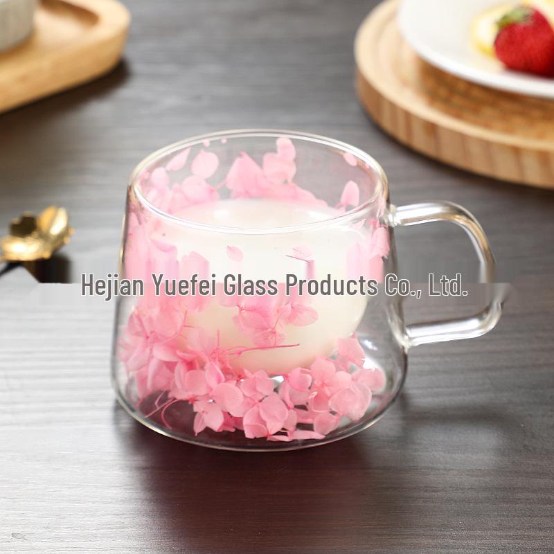 Elegant Double-Layer Glass Cup with Real Flower Design - Perfect for Coffee or Water, Made from High-Quality Borosilicate.