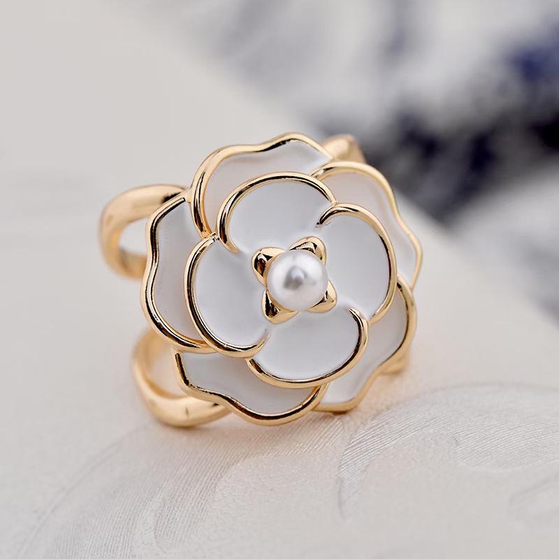 Neue Kamelien-Seidenschalschnalle, französische Retro-Perlenschalschnalle, quadratische Ringschnalle, orangefarbene Kristallschalschnalle für Frauen