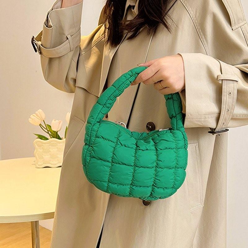 Fashionable Unisex Korean Cloud Handheld Bag In Various Colors With Chic Quilted Texture
