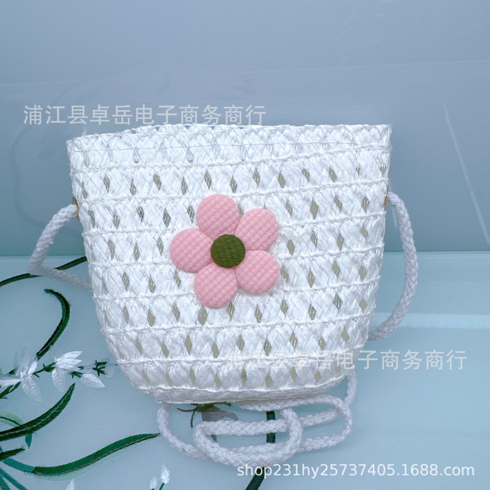 

Children s straw messenger change bag, cartoon love lady simple shell bag, travel shoulder hand-woven bag