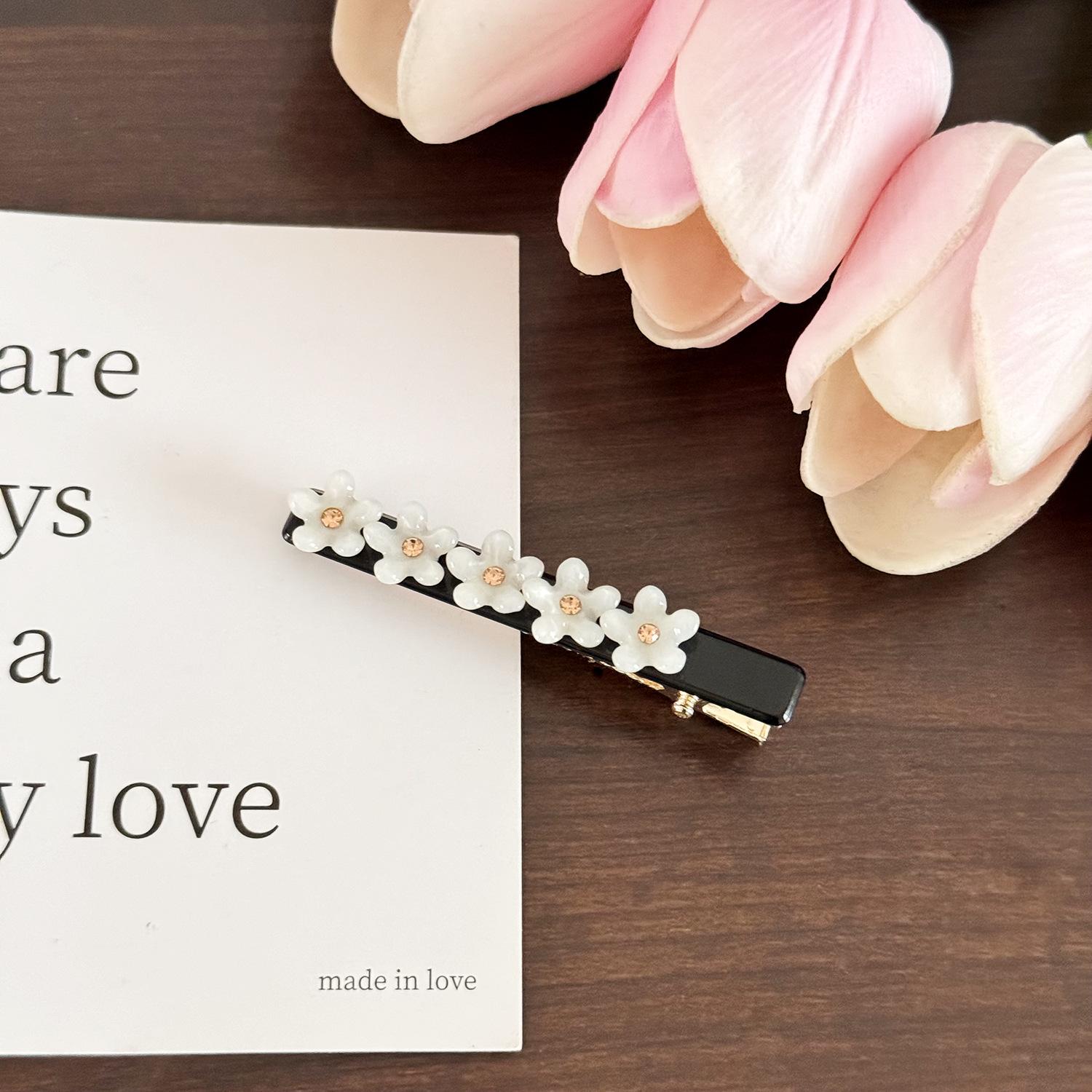 

Универсальная Модная Цветочная Заколка для Волос Большая Ацетатная Клипса со Сверкающими Стразами Duckbill 6.3cm