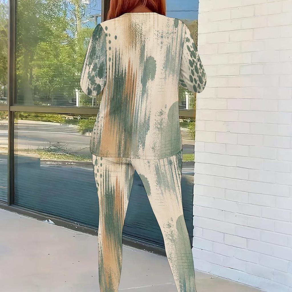 Women Plus Size Two Piece Set Round Neck Long Sleeve Printed Top And Fitted Pants