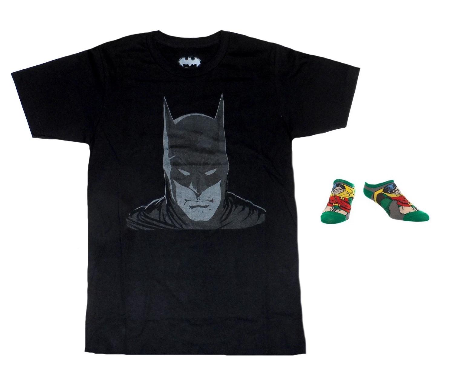 DC Comics Batman Men s T-shirt & Robin no show Socks Set NWT Batman & Robin S
