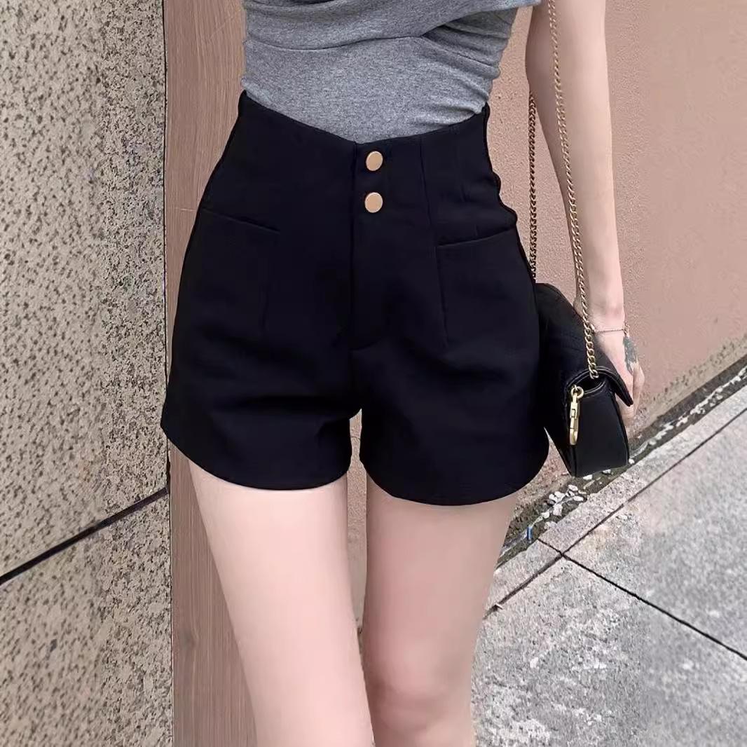 

2024 Women s Versatile A-line Black High Waist Elastic Shorts 3XL 141-155 lbs