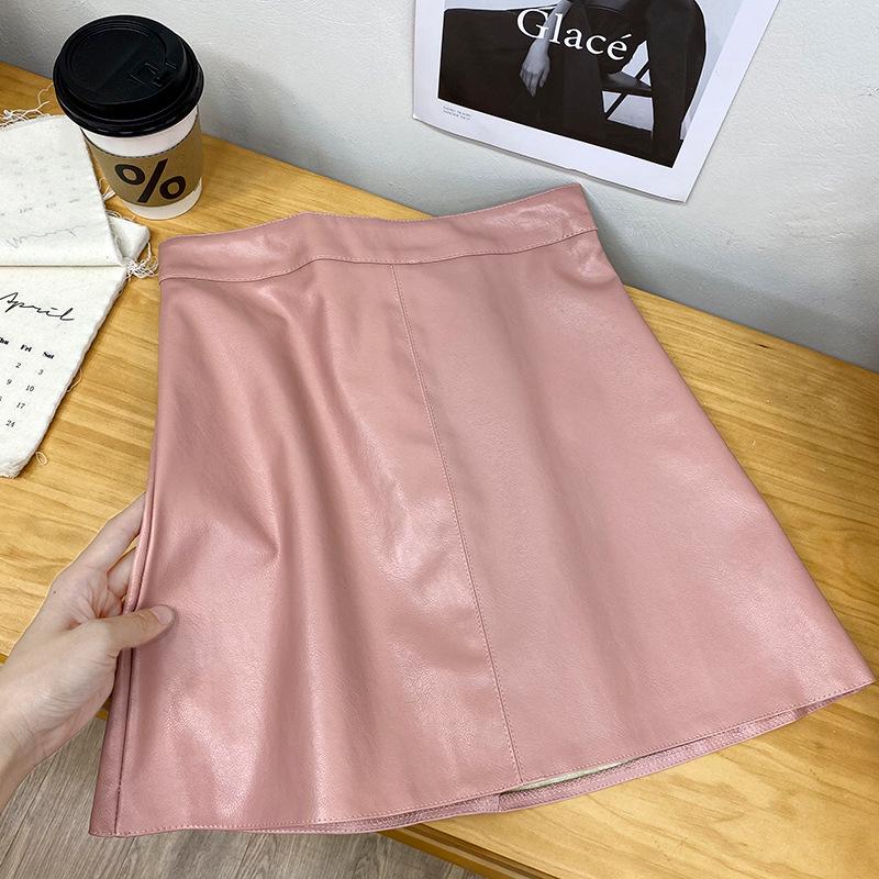 Damska Czarna Spódnica A-Line z Czarnej Skóry PU z Wysokim Stanem - Modelująca Sylwetkę, Podkreślająca Biodra, Krótka, Przeciwko Odkrywaniu, Idealna na Wiosnę i Jesień.