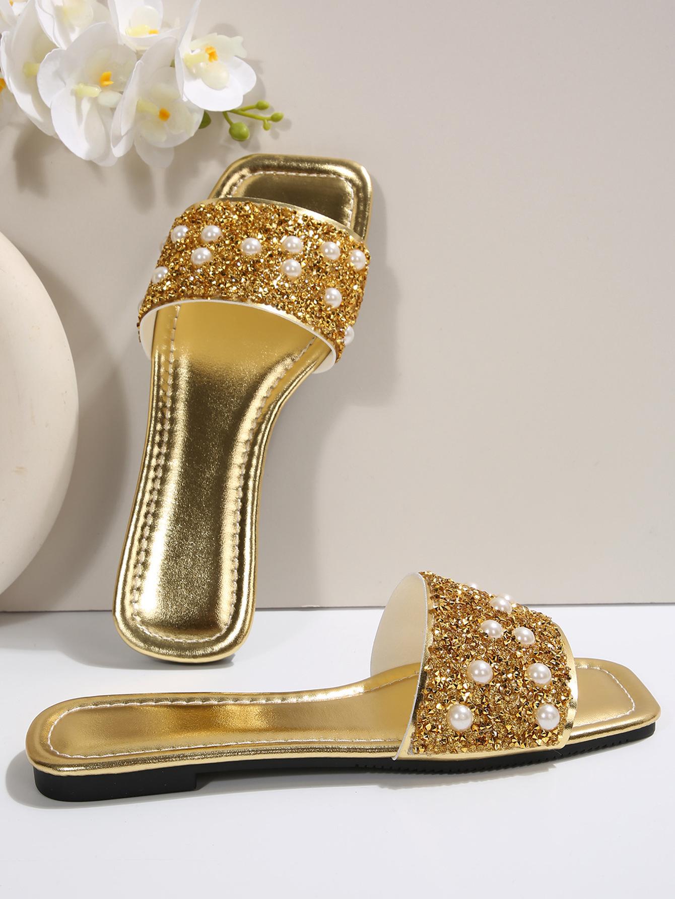 

[Foreign Trade] Xiaoxiangfeng slippers wear ins trendy fashion flat-bottomed pearl soft-bottomed French sandals on the beach 43 золотой