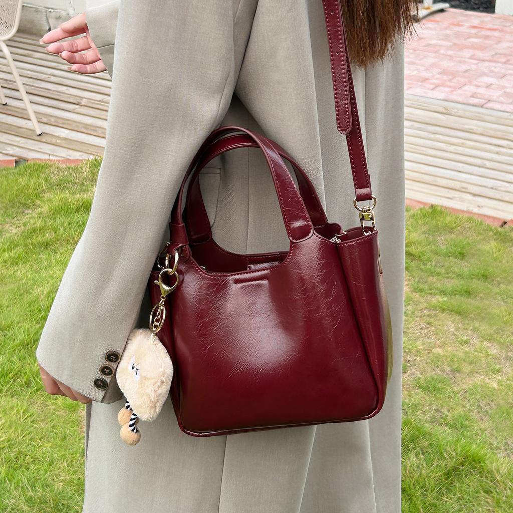 Niche Simple Handbag Fashion High Sense Hand Carry Bucket Bag Commuter Shoulder Messenger Bag