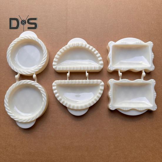 Mini Hand Pie Molds Set Classic Mini Dough Presser Pocket Pie Molds One Press Hand Pie Maker for Parties Bakeries Birthdays