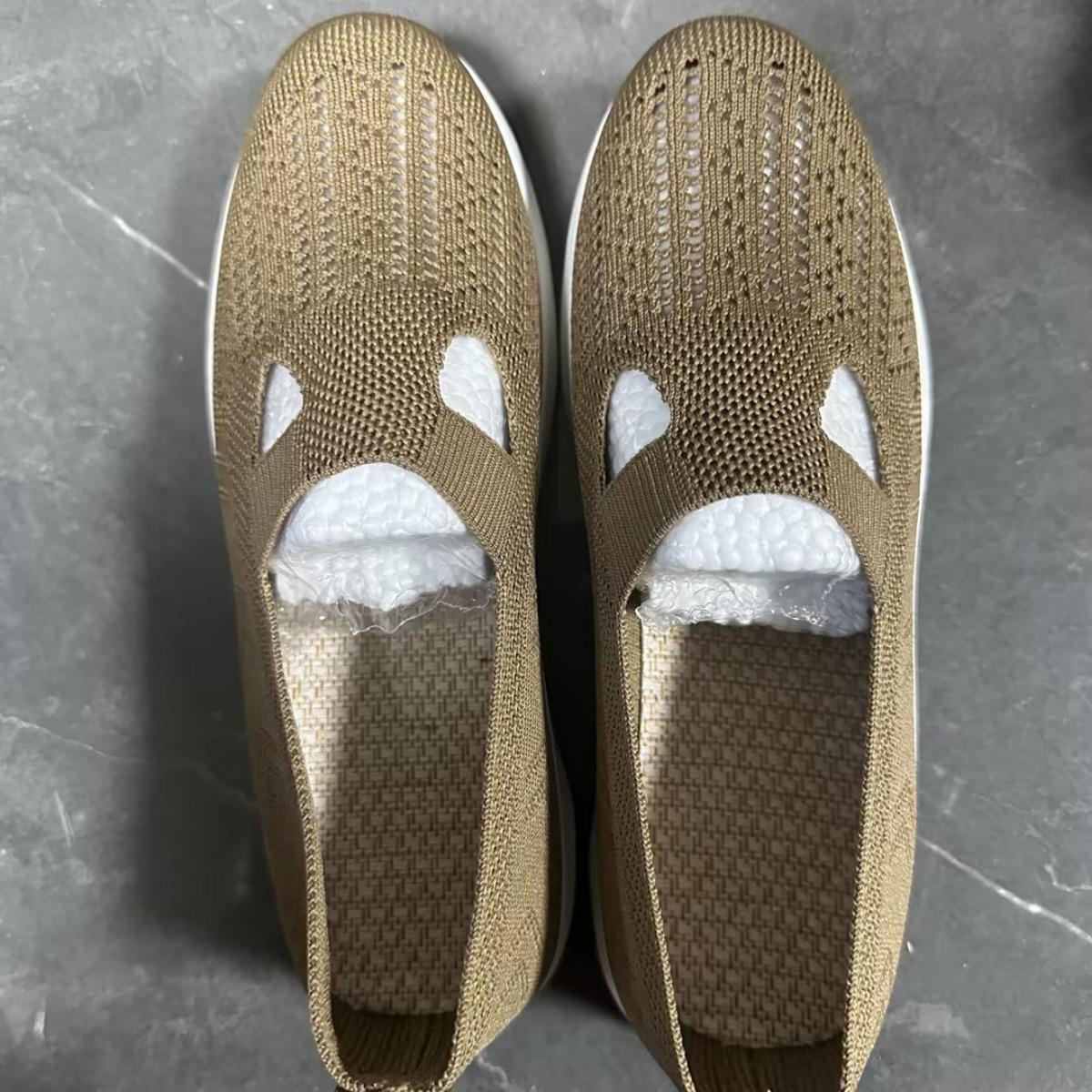 

Жіноче взуття, повсякденне взуття, дихаюче взуття на м якій підошві, модне взуття для мами, спортивне взуття, жіноче взуття 43 хакі