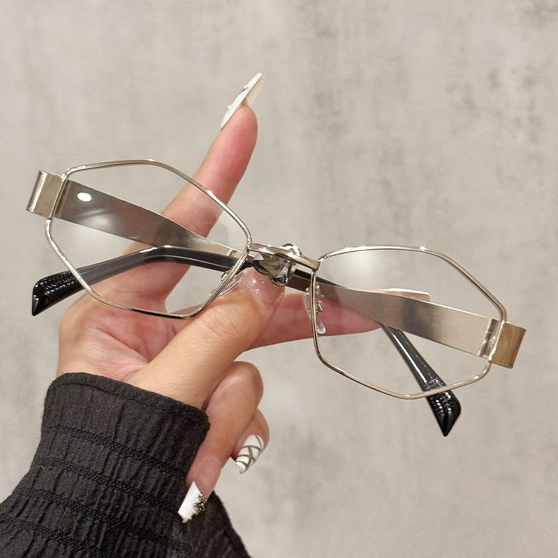 Small Metal Frame Polygonal Women's Sunglasses Fashion Punk Rhombus Sun Glasses for Men Eyewear Trendy