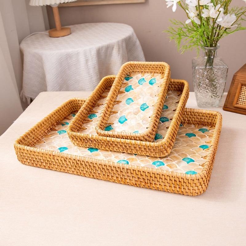 Fashionable Large Capacity Rattan Tray with Handmade Craftsmanship Home Decoration for Snacks Fruits and Desserts