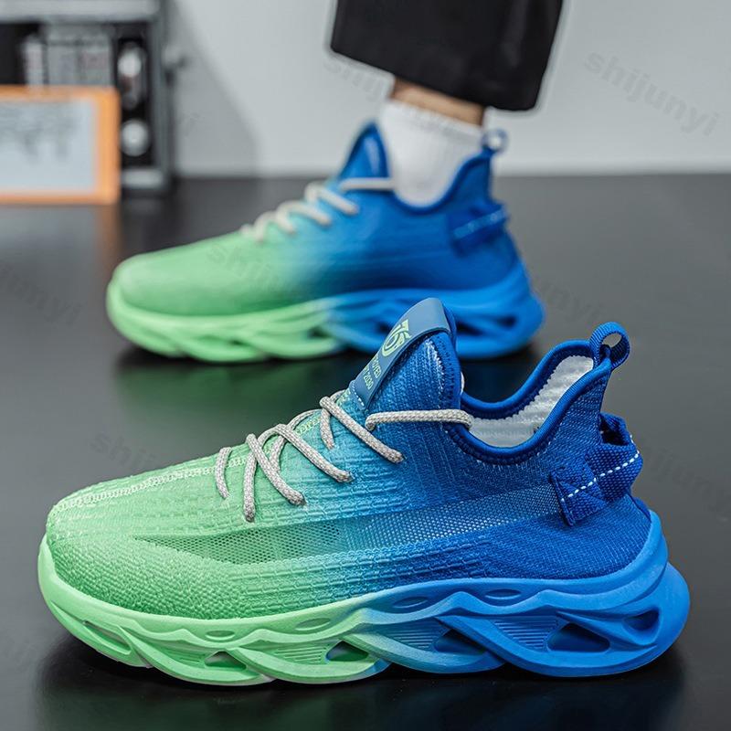 Fashion Men Fashion Trend Shoes Summer Mesh 2025 New Fly Weave Sports Casual Shoes Gradient Candy Color Design Outdoor Running Sneakers