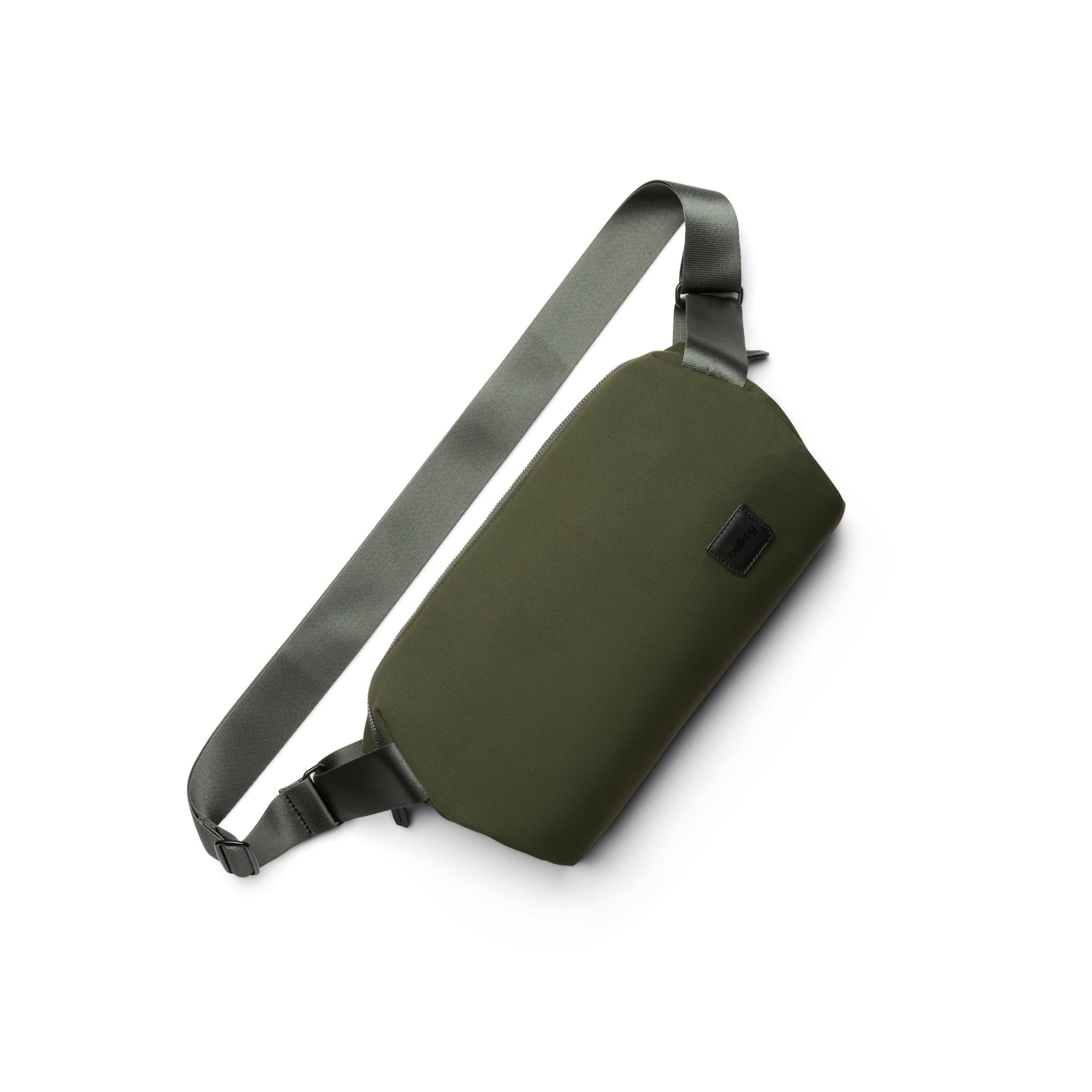 

Bellroy Classic a minimalist 7L body bag perfect for everyday Organized adjustable and Olive Sling, use. storage, straps, expandable/compressible оливковий
