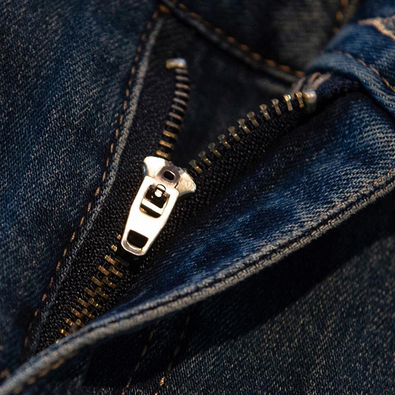 Women's High-Waisted Micro-Flared Blue Jeans - Slimming, Loose, Horseshoe Style for Spring 2025.