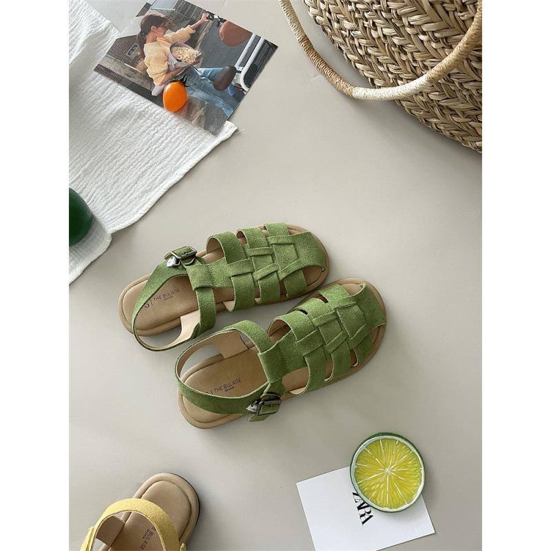 2025 spring and autumn new fashion versatile retro Mori woven bag head sandals women's fashion casual flat sand