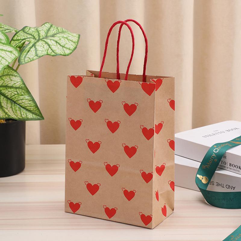 10PCS Heart Patterns Kraft Paper Bag with Handle Valentine's Day Gift Packaging Tote Romantic Bags Party Wedding Accessories ZYF