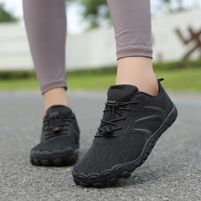 Elastic Hiking Shoes Anti-slip Trekking Camping Sneakers Unisex Breathable Climbing Sports Shoes Light Cross-training Shoes