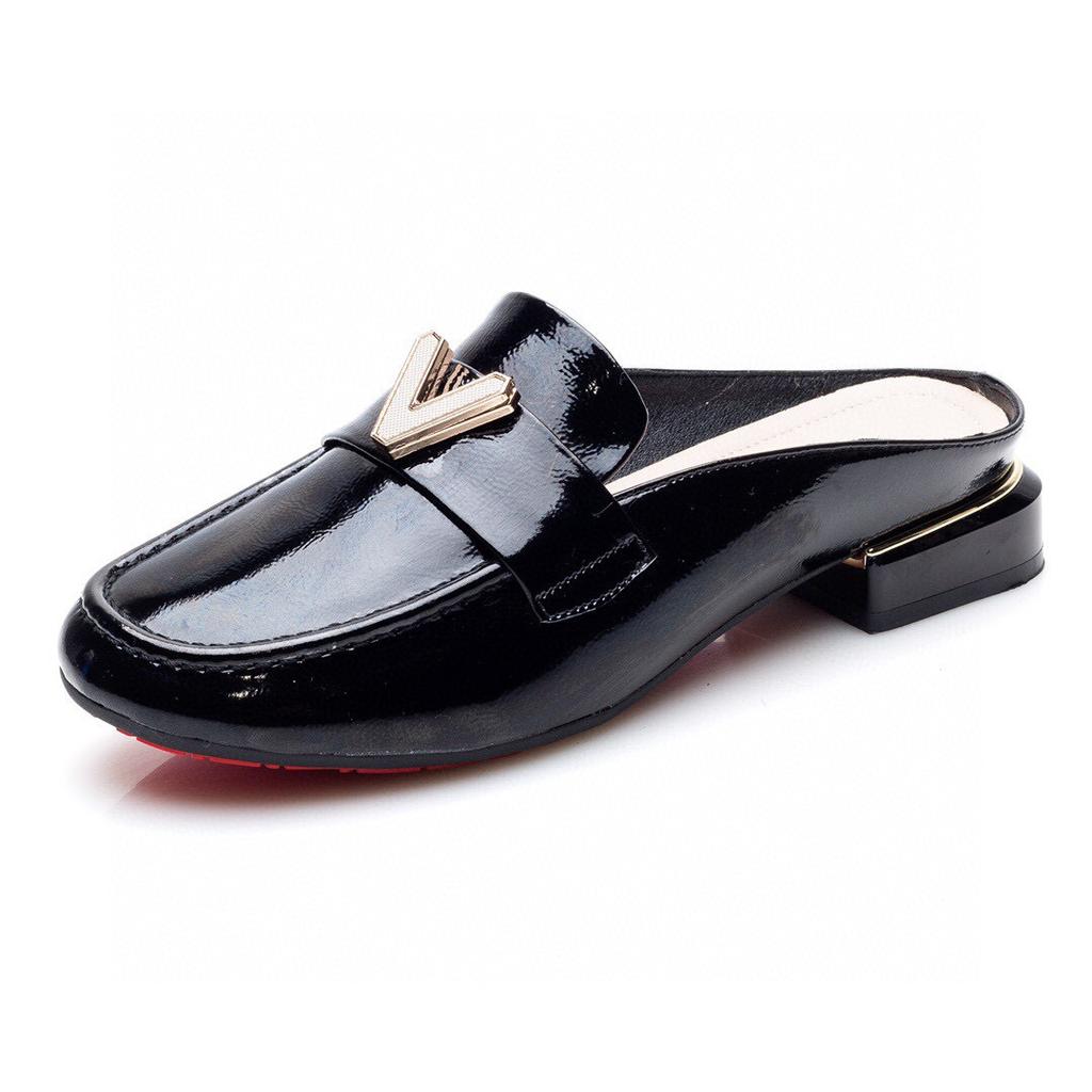 Baotou Wear Sandals Women's  Cow Patent Leather Flat-bottomed Slippers Casual Women's Half Slippers
