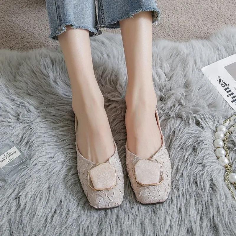 Fashion Ladies Footwear Elegant Party Wrinkles Low Heel Women's Flat Shoes Vacation On Promotion Popular Luxury Brand Beau Today Price