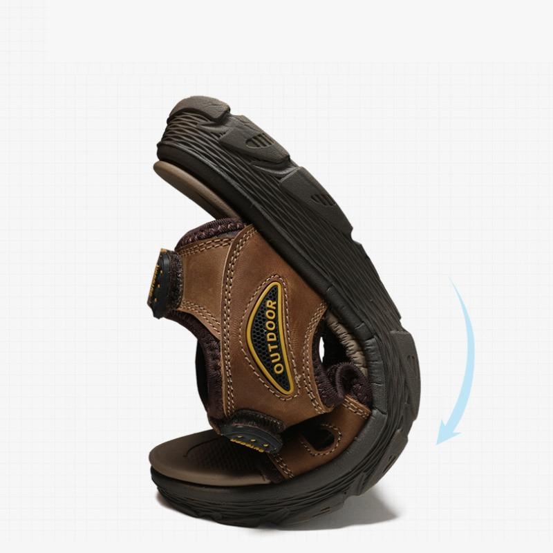 Fashion Golden Sapling Summer Shoes Genuine Leather Sandals Outdoor Men's Beach Sandals Leisure Flats Retro Footwear Men Casual Moccasin