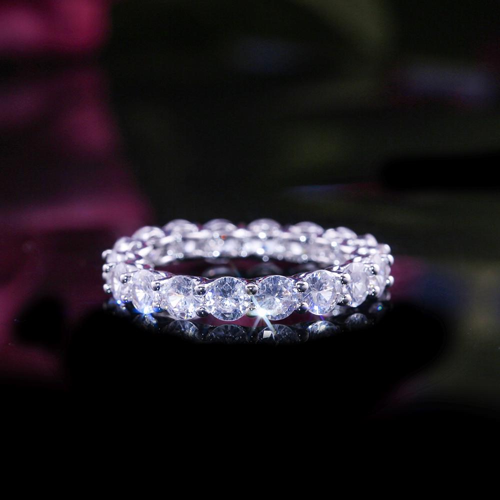 New Luxury Wedding Ring with Dazzling The Whole Circle Zircon Stone Geometric New Year Present for Women Fashion Jewelry