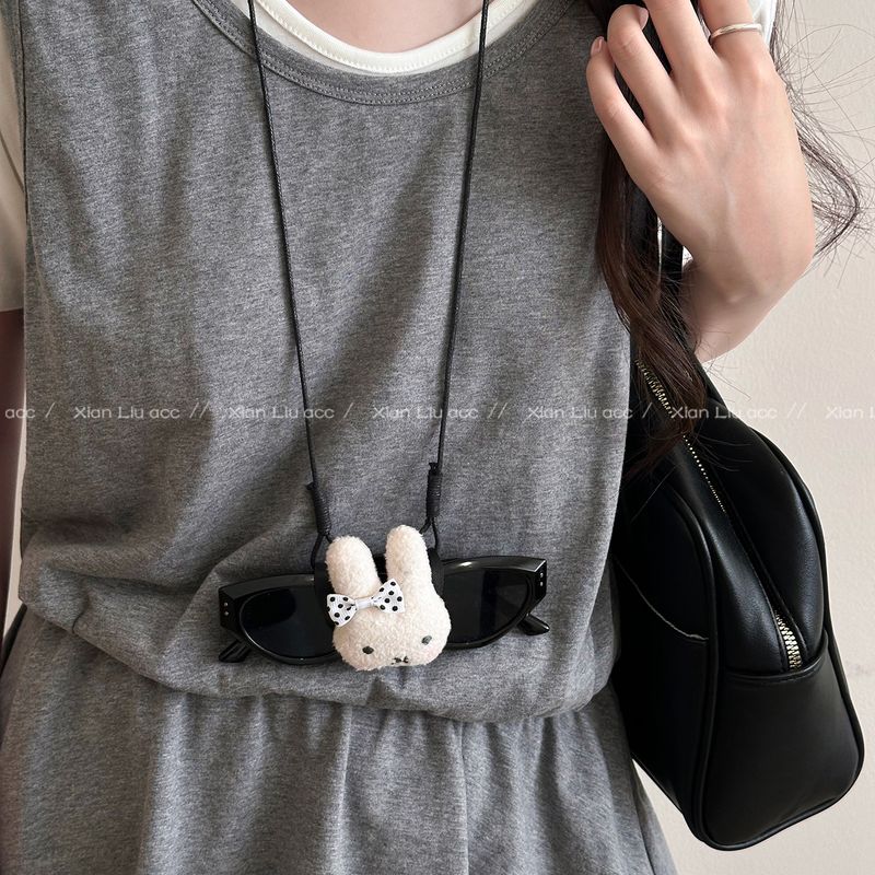

INS Милое Мультяшное Щенок Длинное Ожерелье Халтер Женское Уличное Портативное Зажим для Очков Косметичка Декоративные Аксессуары Miffeys rabbit Bows pendant (without glasses)