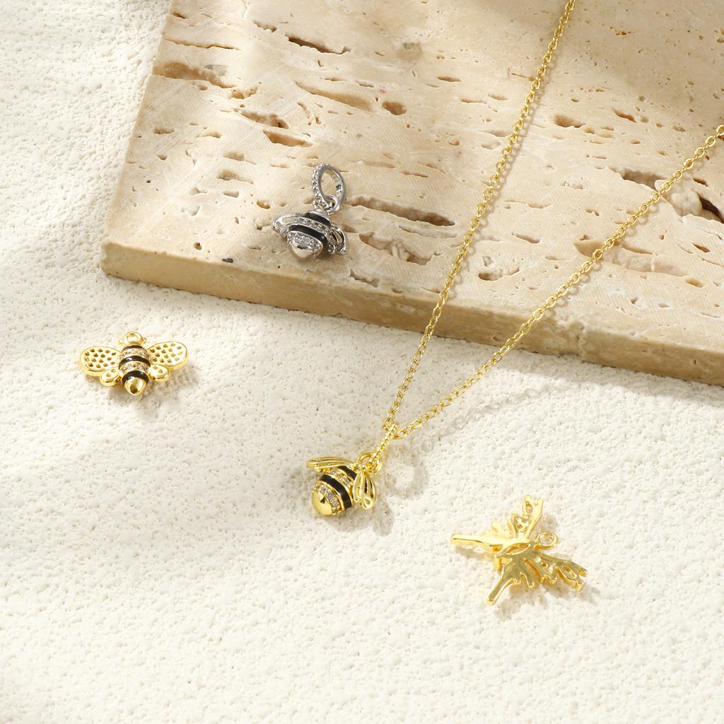 2 PCs Brass Insect Charms Multicolor 3D Clear Cubic Zirconia Cubic Zirconia Pendants For DIY Necklace Bracelet Jewelry Making