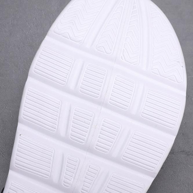 Slippers for Men In Summer Non Slip Thick Soled Wear-resistant Driving Hole Shoes Men's Sports and Leisure Beach Semi Sandals