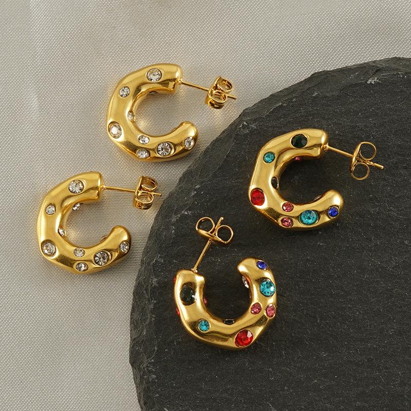 

2025 New American Retro Trend Stainless Steel Diamond Earrings 18K Stud Earrings Versatile Spice Girls Earrings 18K