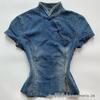 Camiseta de Mezclilla Ajustada de Moda Y2K con Cuello Alto y Botones de Rana