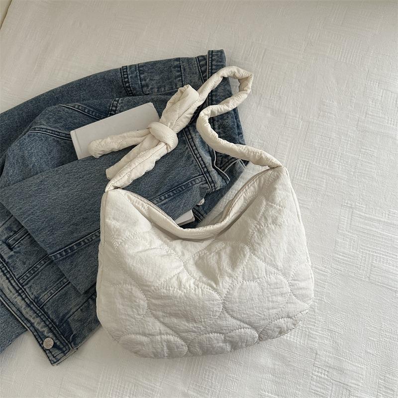 Large Capacity Rhombus Embroidery Thread Cotton Clothing Bag New Dumpling Bag Casual Shoulder Bag Messenger Bag