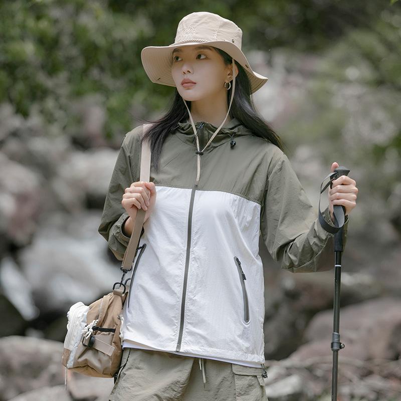 Summer new sunscreen clothes for men and women, light and breathable, UV-proof hooded skin clothes, outdoor sports hiking suits