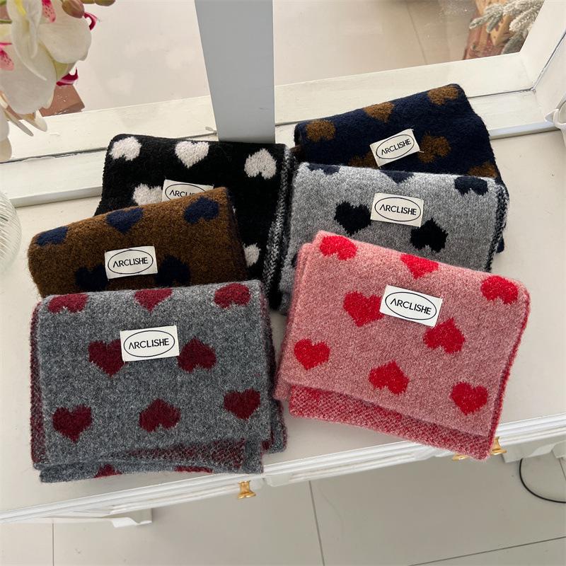 Cute & Warm Heart Jacquard Knitted Scarf for Children - Versatile Neck Gaiter for Boys & Girls
