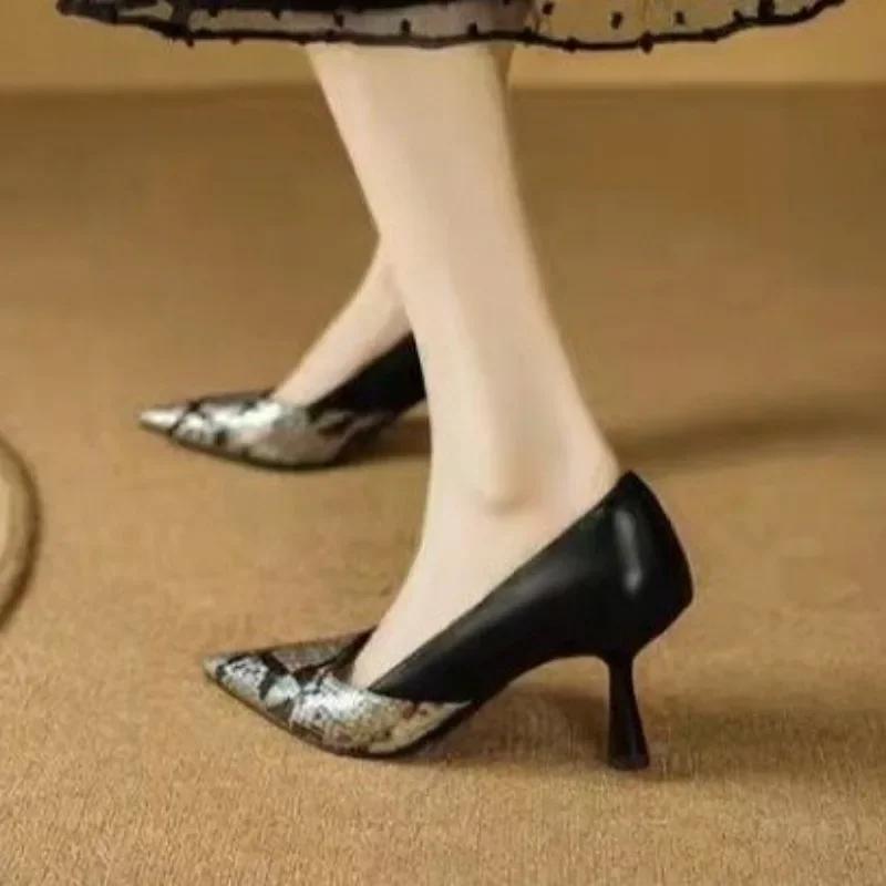 

Острые тонкие каблуки в тонкую полоску, подходящие по цвету, туфли-лодочки со змеиной кожей, новые осенние туфли для женщин с коротким носком 40 серебряный