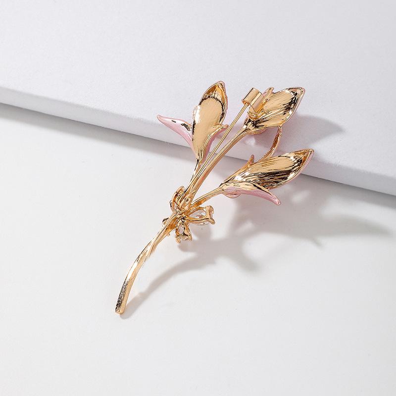 Retro Zircon Bowknot Flower Brooch - Sweet European & American Style Sweater Pin for Women