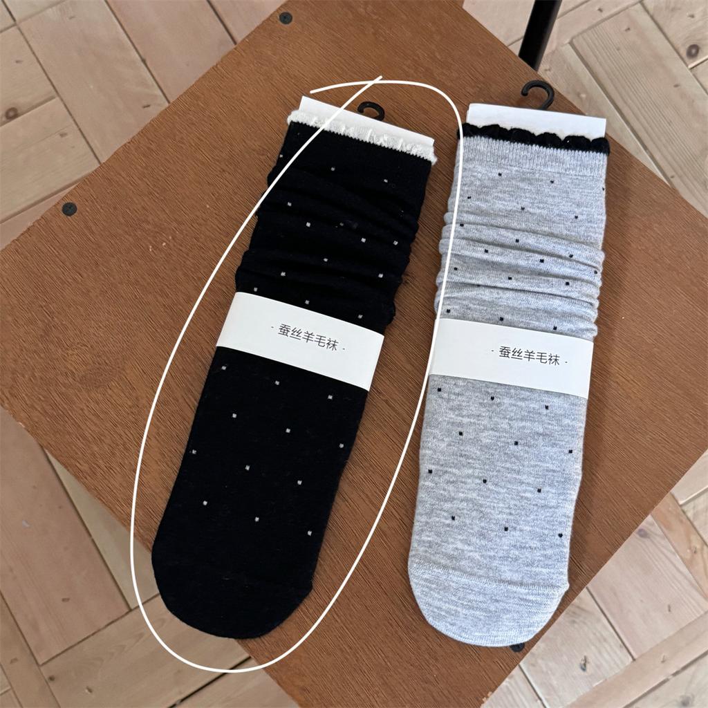 Polka Dot Silk and Wool Socks, Thick and Sweet for Autumn and Winter, Boneless Pile Socks for Girls, Mid-calf Socks