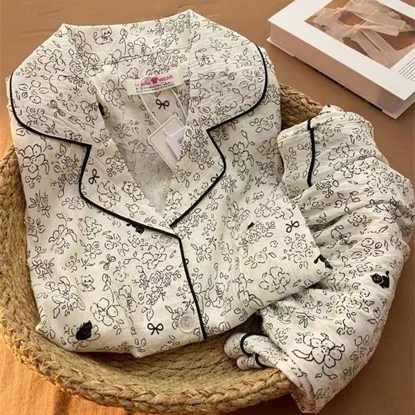 

Sweet little floral cat cat pajamas women s summer short-sleeved shorts cardigan set Japanese ins style student loungewear s [recommended weight 35-40kg]