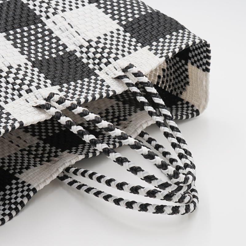 Letra BIG CHECK - Handmade Basket Bag - Mercado Bag - BlackWhite (M)