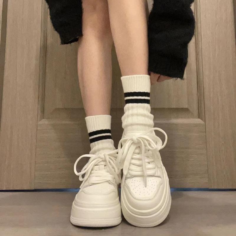 

Leather platform white shoes women s 2 new sports shoes white shoes small height increase versatile board shoes 40 білий