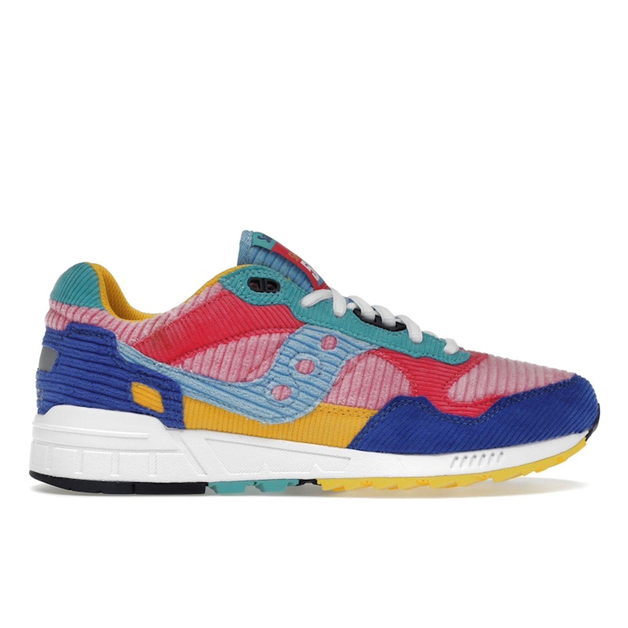 

Saucony Shadow 5000 Patchwork Unisex Sneakers Multi-Color S70712-2 39