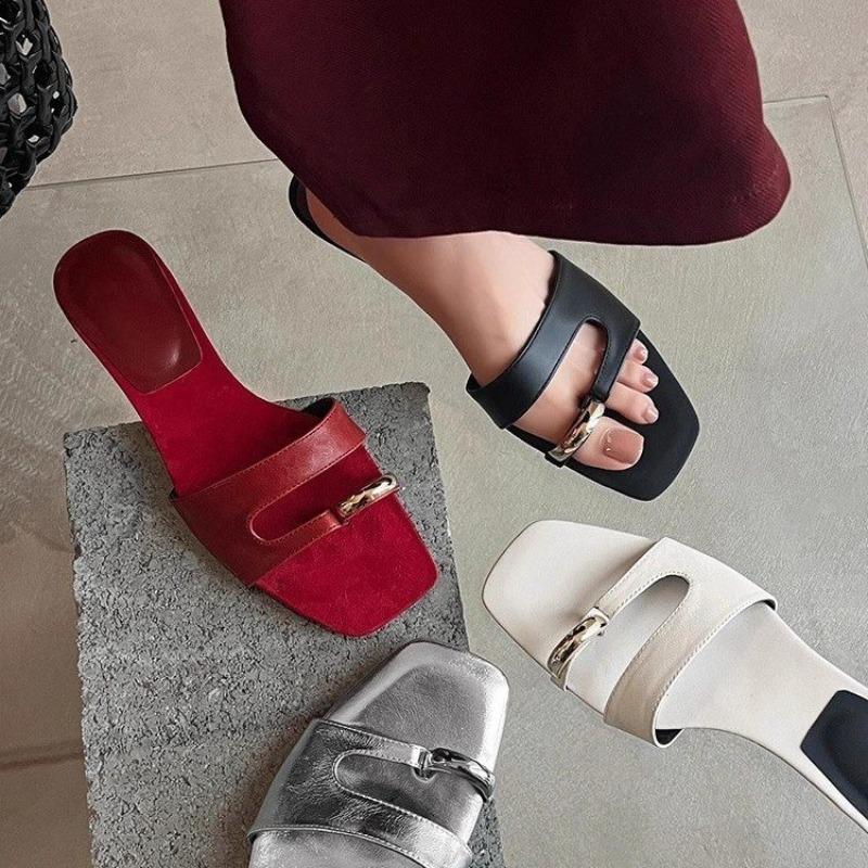 Fashion Women Slippers Casual Anti-slip Designer Slippers Comfortable Outdoor Sandals Fashion Elegant Flat Shoes Summer New Slides Women