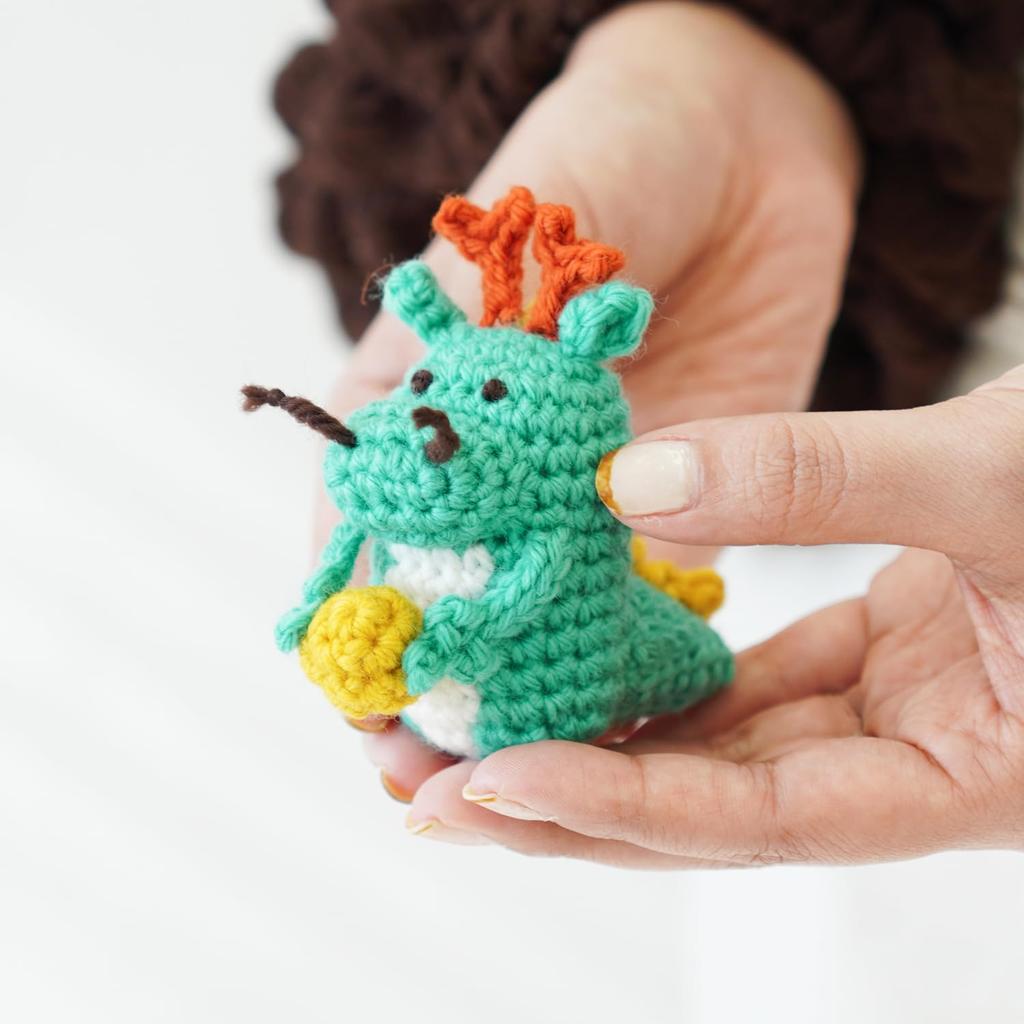 Raw wool Knitting kit Zodiac Amigurumi 2024 Dragon itohenlab.