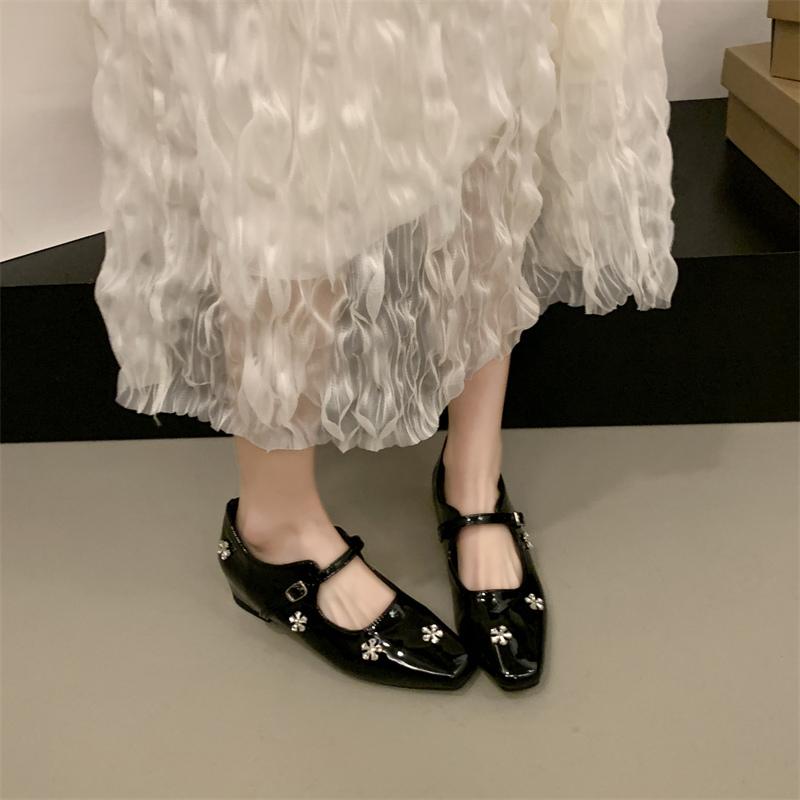 Fashion 2025 New Female Mule Crystal Rhinestone Pointy Mary Jane Shoes Low Heeled Sandals Fashion Slipper Luxury Party